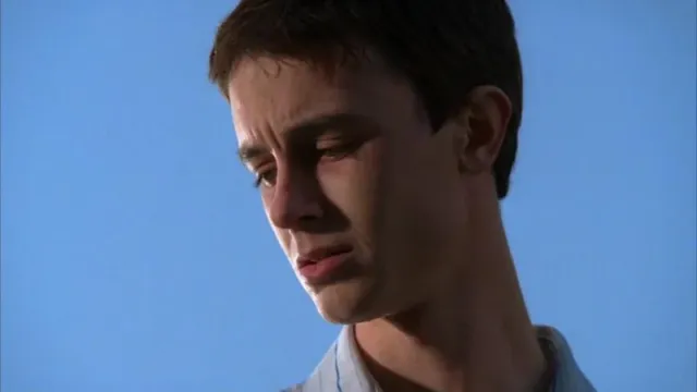 Кадры из сериала Говорящая с призраками (2005)